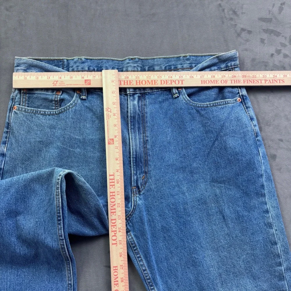 Levis 550 Relaxed Fit Tapered Leg Jeans Mens 42x32 Medium Wash Blue Denim